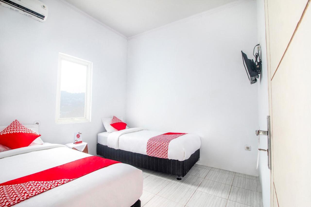Hotel Vaccinated Staff-Oyo 2699 Haven Boarding House Ambon Exterior foto